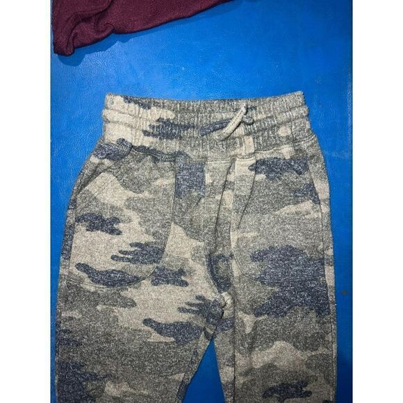 Little Girls "OWN YOUR POWER" Outfit - Picture 3 of 3